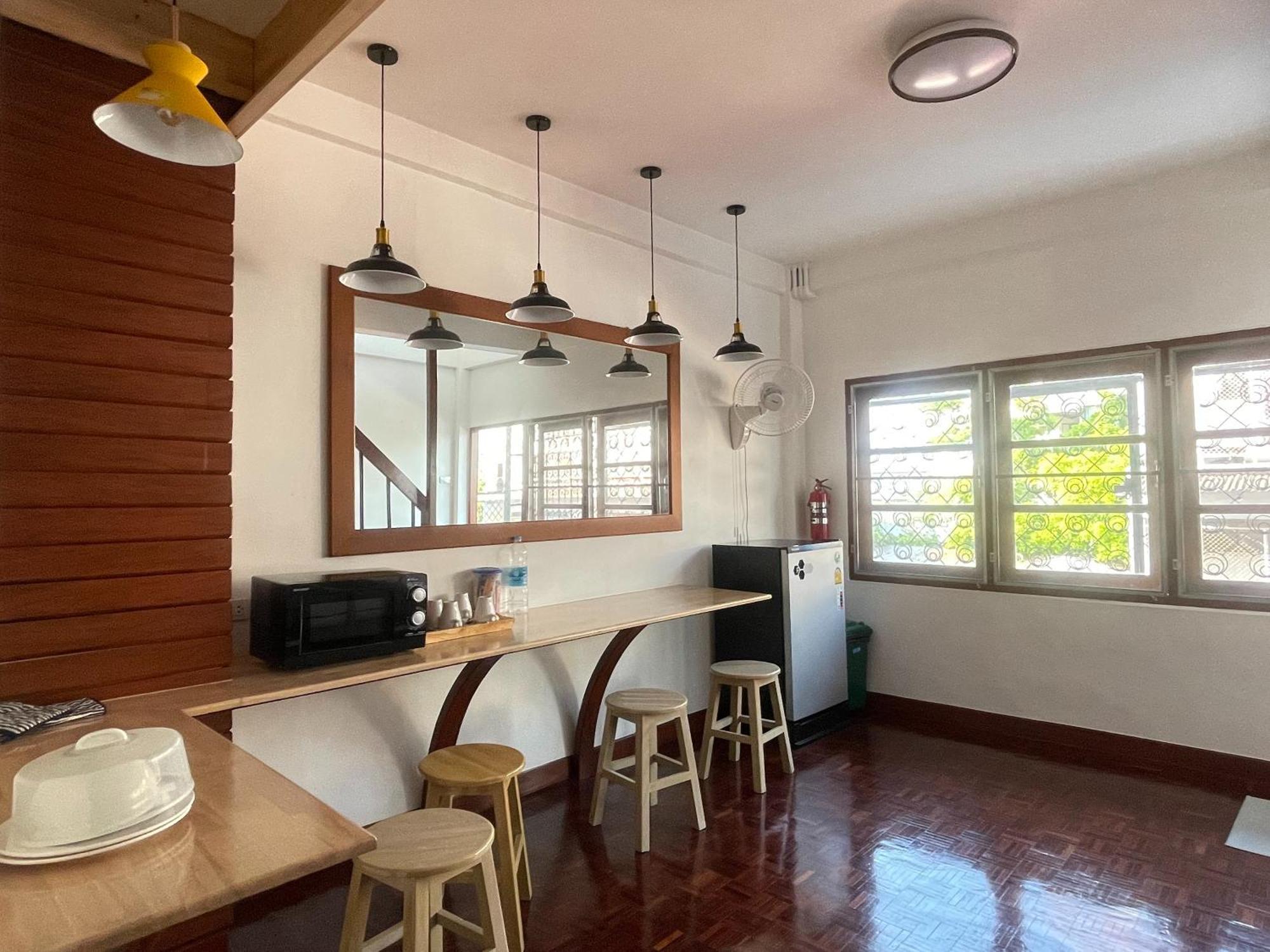 M3 Bake & Bed 2* Bangkok
